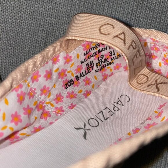 New Capezio Ballet Shoes - Picture 3 of 5